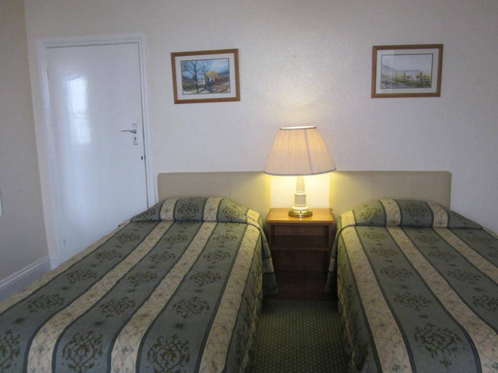 The Highcliffe Hotel Clevedon Room photo